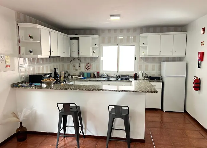 Seaside & Mountain Views & Cozy Retreat Mq1 * Calheta (Madeira)